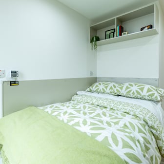 Premium En Suite - Image 2